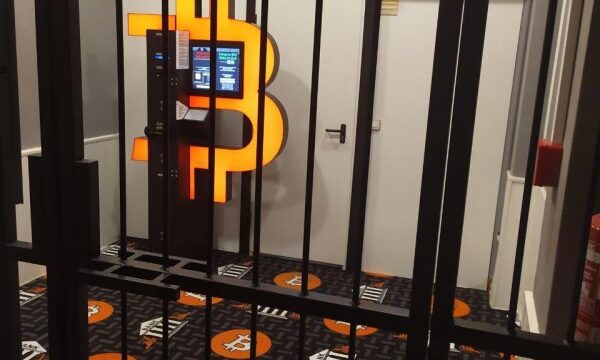 shitcoinsclub_bitcoin_atm_247a41fd55-4.jpg