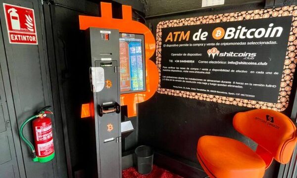 shitcoinsclub_bitcoin_atm_5254407807-4.jpg