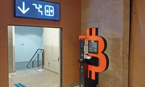 shitcoinsclub_bitcoin_atm_76c7150bb6-4.jpg