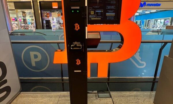 shitcoinsclub_bitcoin_atm_7b58c175af-4.jpg