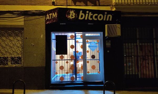 shitcoinsclub_bitcoin_atm_83257e3d66-4.jpg