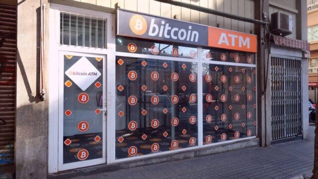 shitcoinsclub_bitcoin_atm_a1c30f2010-4.jpg