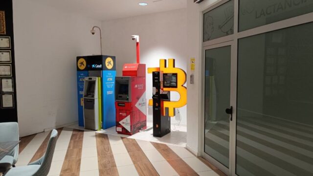 shitcoinsclub_bitcoin_atm_c50101cd82-4.jpg