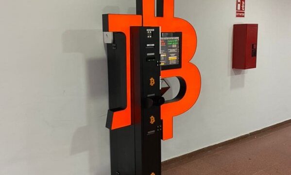 shitcoinsclub_bitcoin_atm_f550ed6867-4.jpg